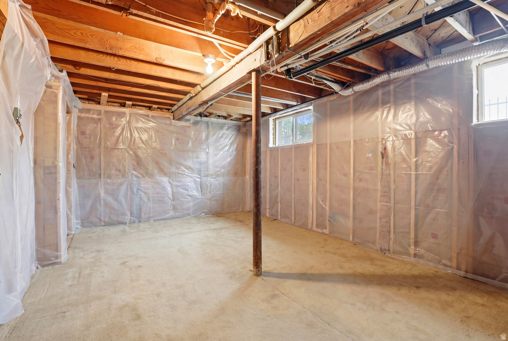 2252 E 6450 S Cottonwood Heights, UT 84121