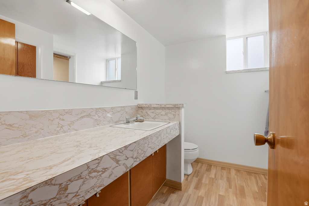 2252 E 6450 S Cottonwood Heights, UT 84121