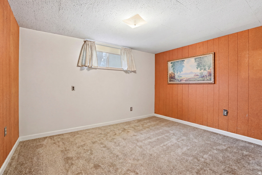 2252 E 6450 S Cottonwood Heights, UT 84121