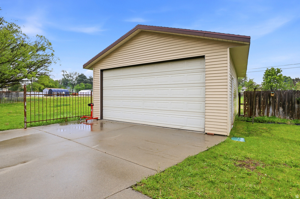 2252 E 6450 S Cottonwood Heights, UT 84121