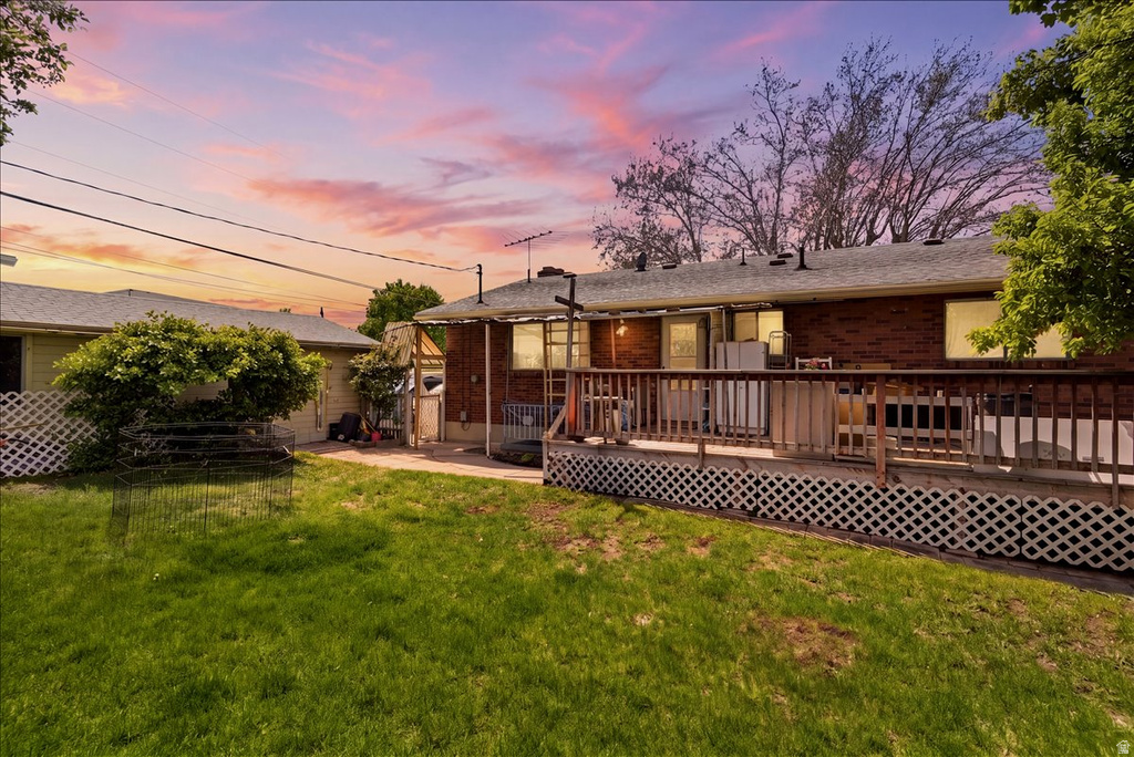 1677 S 75 E photo 2