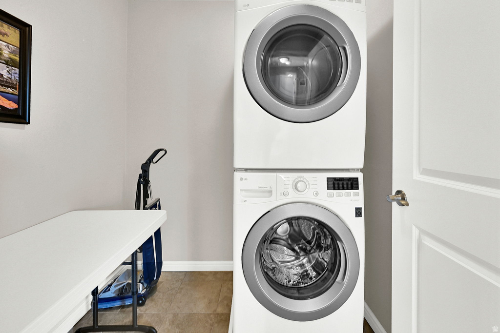 1163 W HENRY AVE Farmington, UT 84025