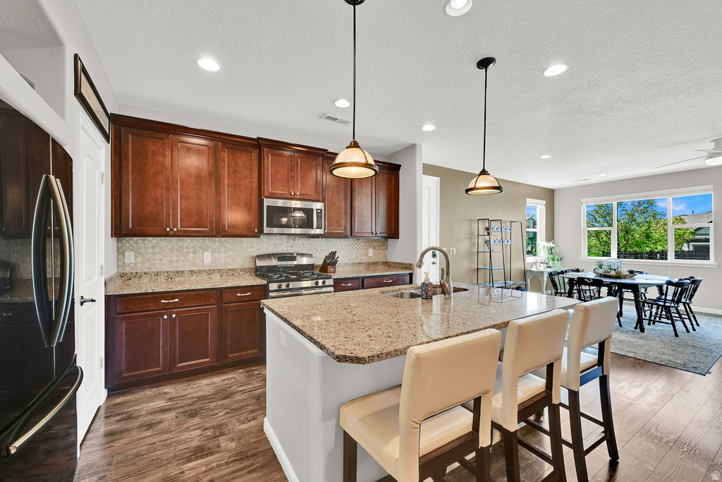 1163 W HENRY AVE Farmington, UT 84025