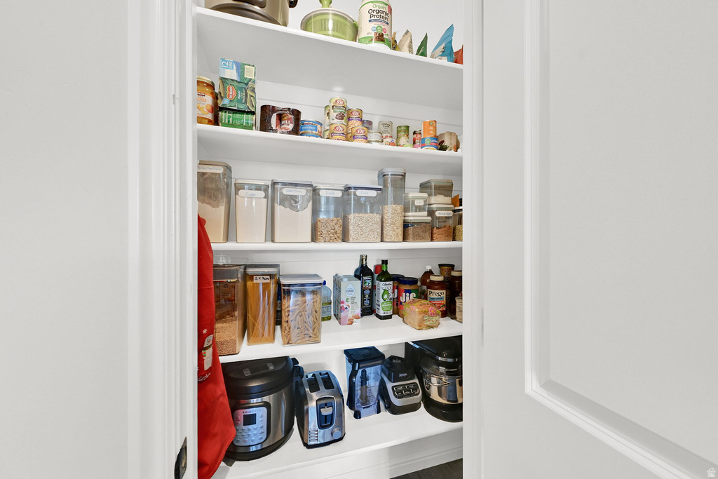 1163 W HENRY AVE Farmington, UT 84025