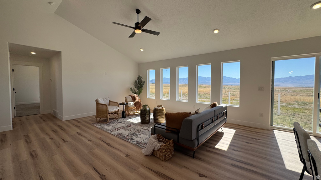 1889 N MANTLE WAY photo 3