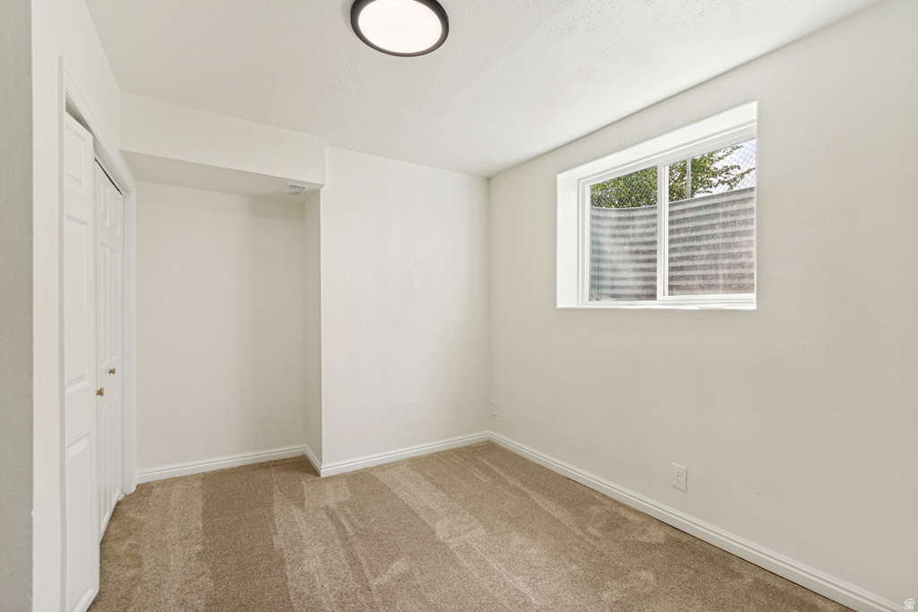 5643 S 4015 W Taylorsville, UT 84129