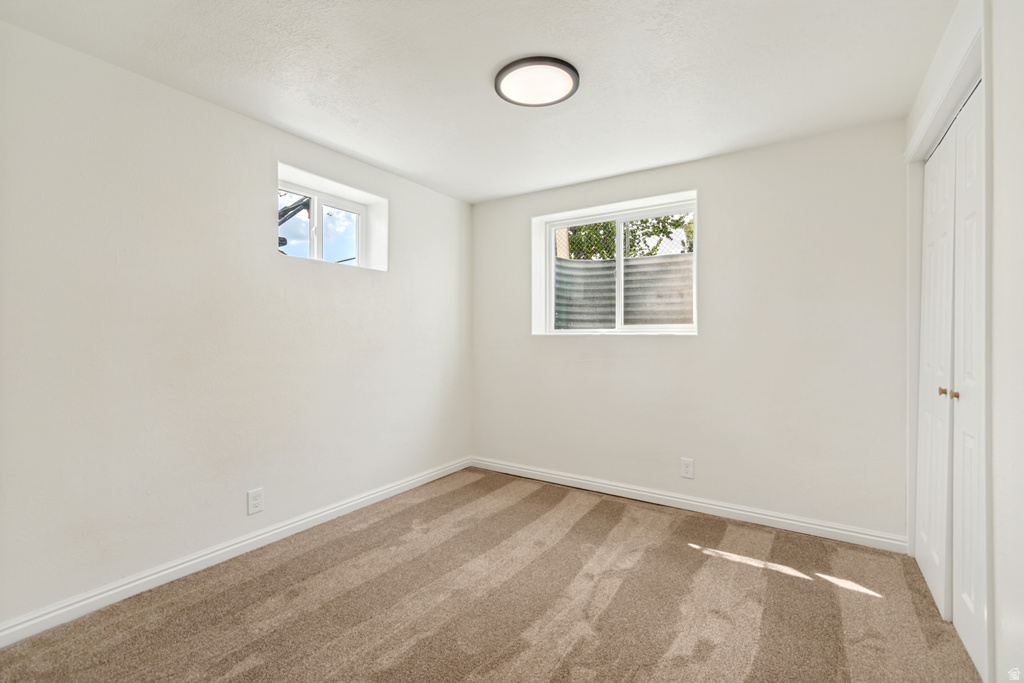 5643 S 4015 W Taylorsville, UT 84129