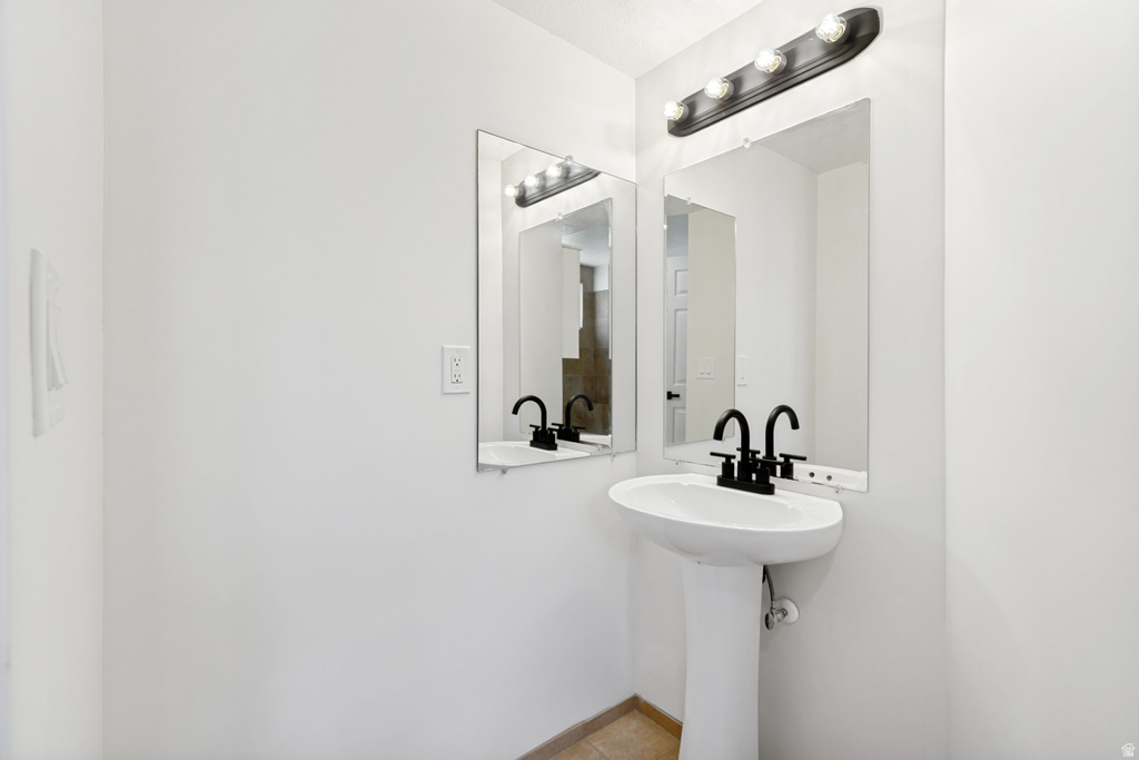 5643 S 4015 W Taylorsville, UT 84129