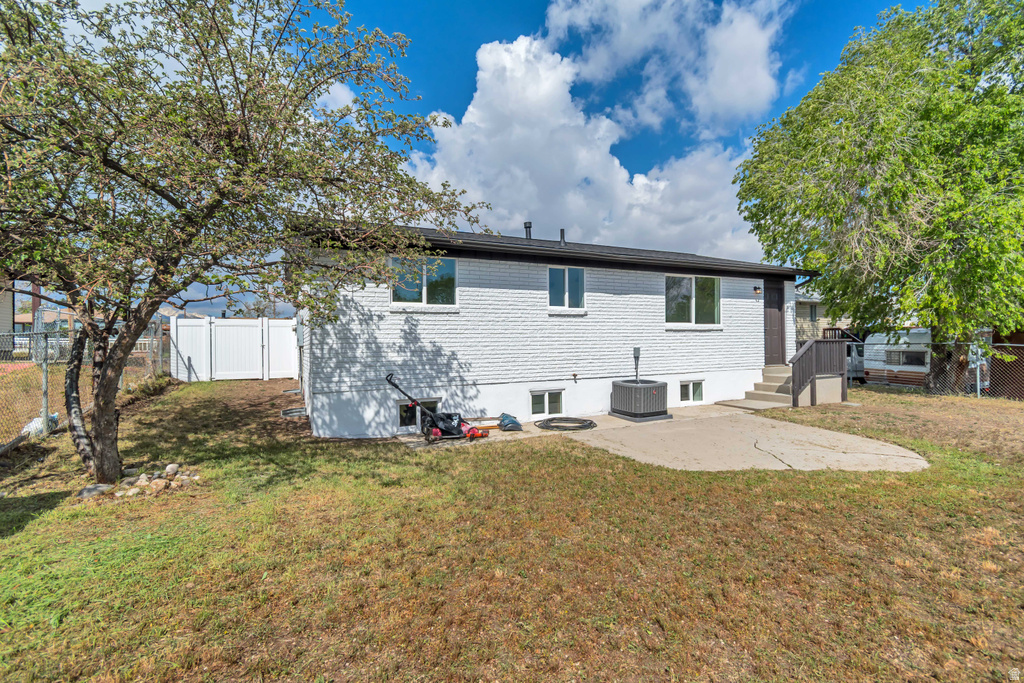 5643 S 4015 W Taylorsville, UT 84129