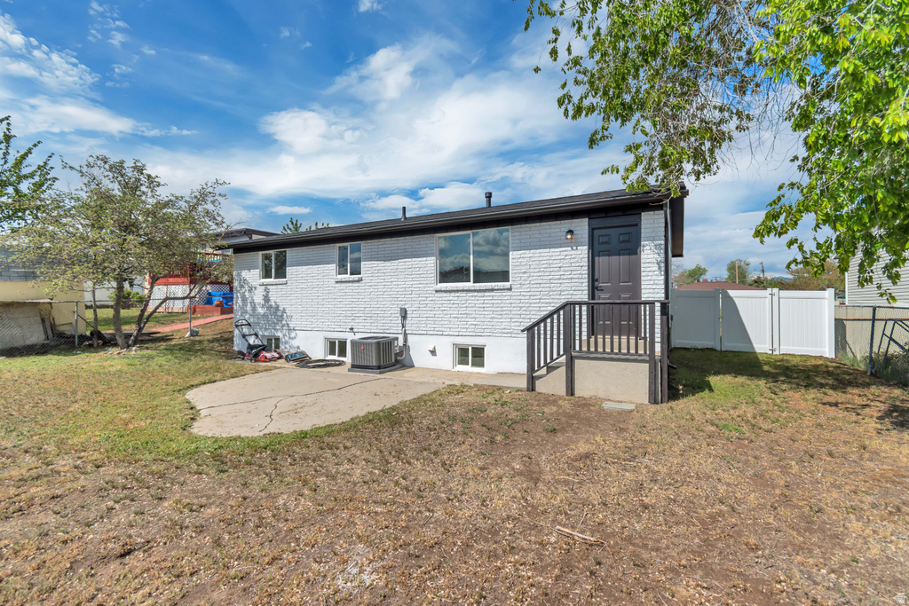 5643 S 4015 W Taylorsville, UT 84129