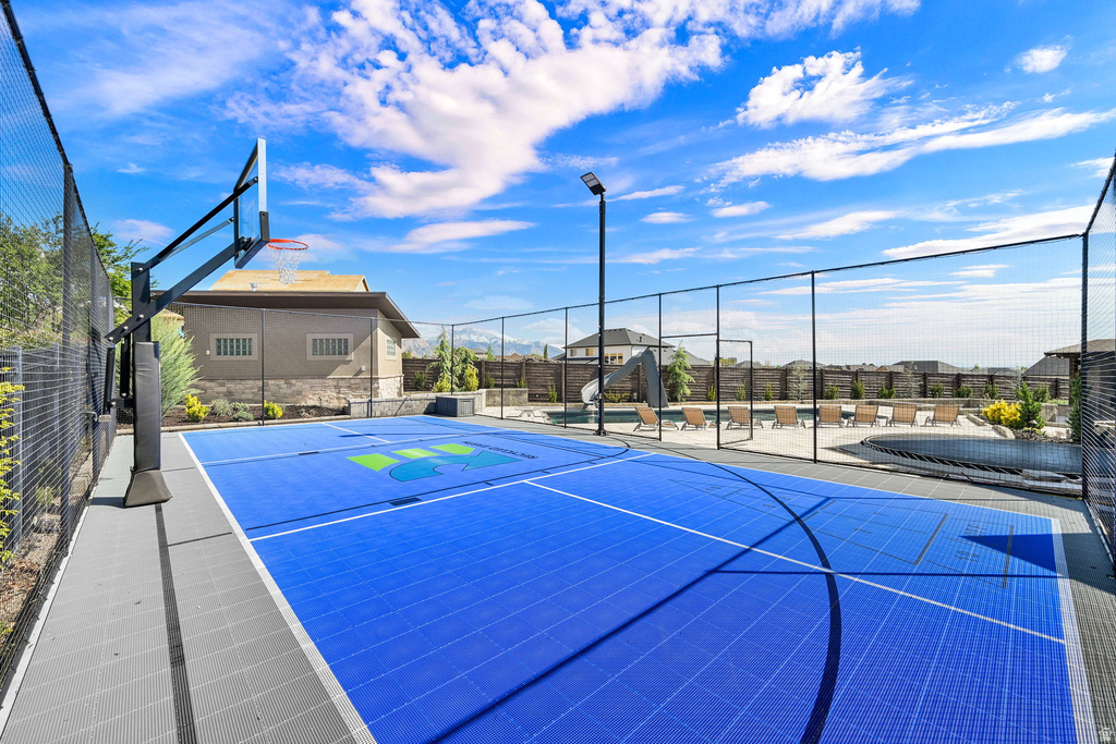 3298 N 1250 W Pleasant View, UT 84414