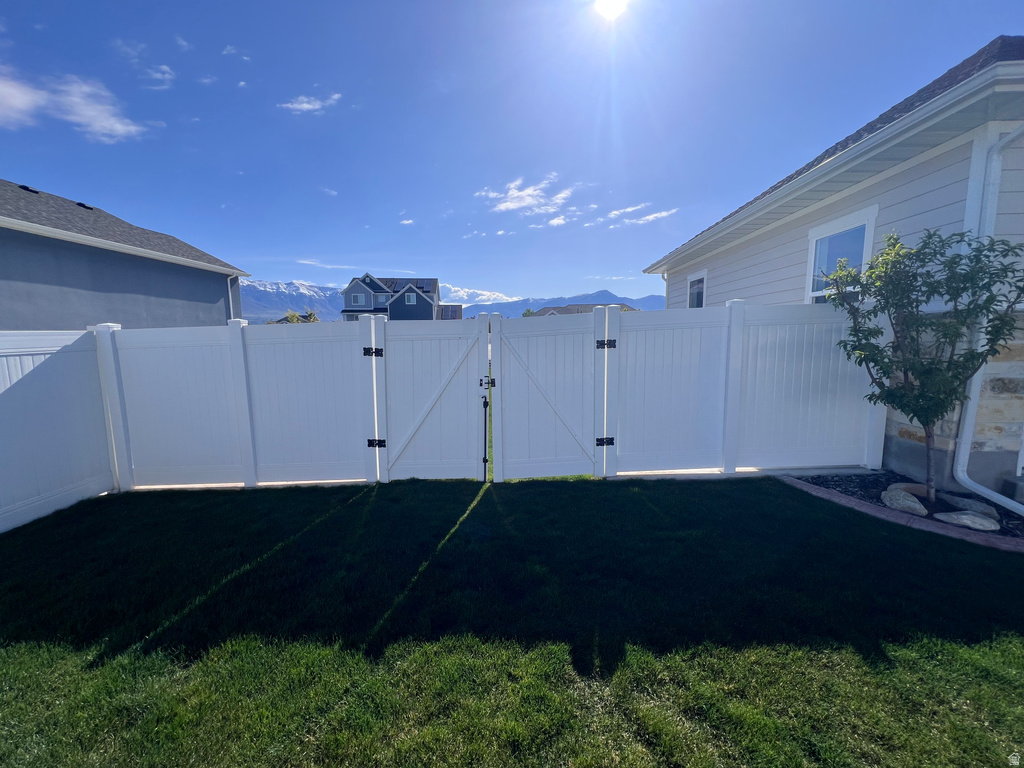 2437 N 2950 W Plain City, UT 84404