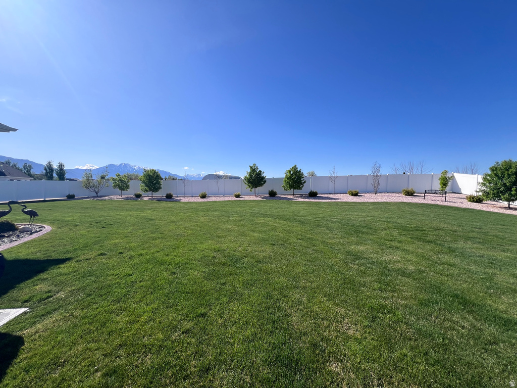 2437 N 2950 W Plain City, UT 84404