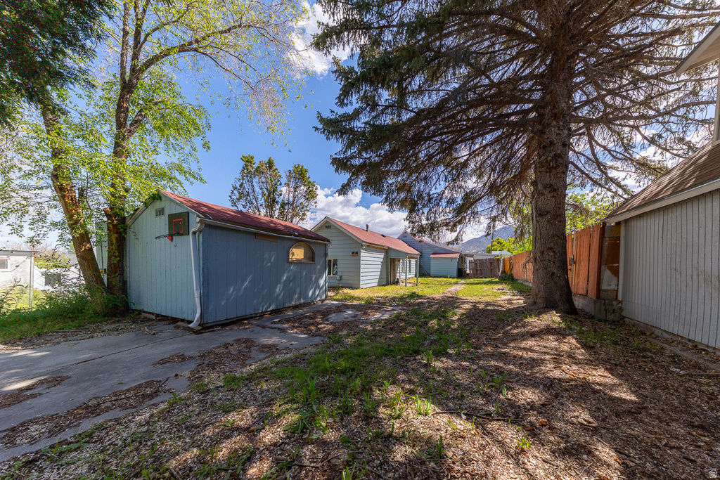 83 N 3RD ST Tooele, UT 84074