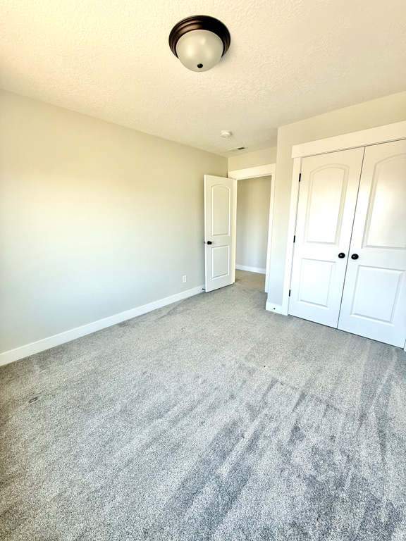 12476 S CLIPPER PEAK DR Herriman, UT 84096