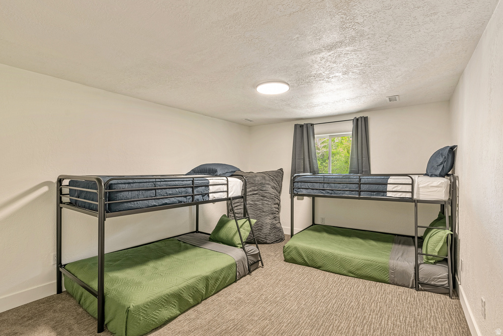 198 N OAKWOOD DR Layton, UT 84040