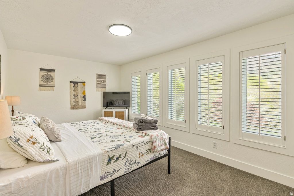 198 N OAKWOOD DR Layton, UT 84040