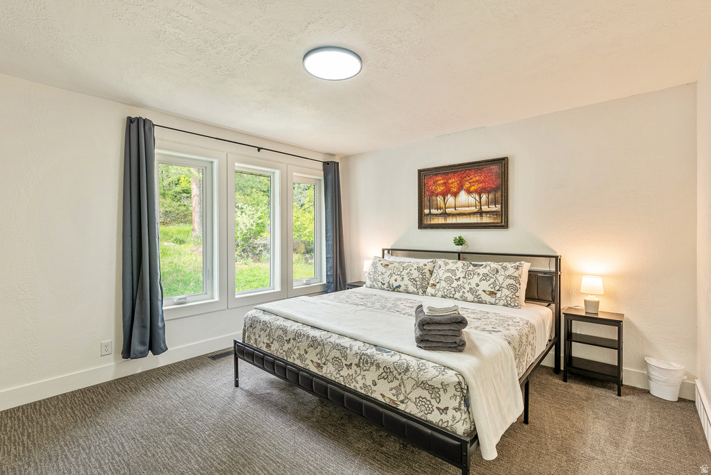 198 N OAKWOOD DR Layton, UT 84040