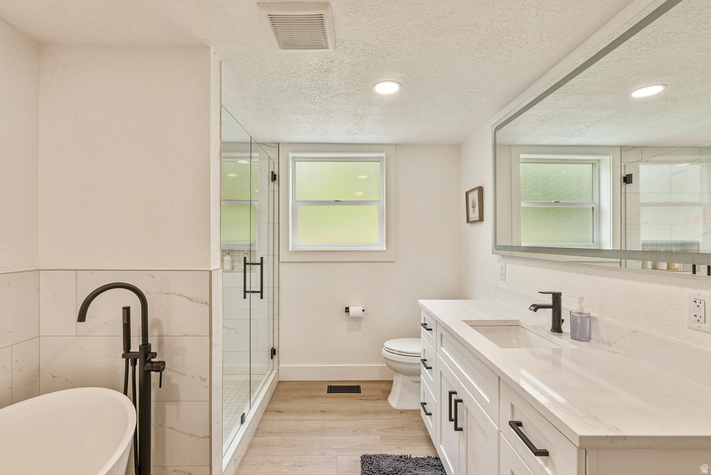 198 N OAKWOOD DR Layton, UT 84040