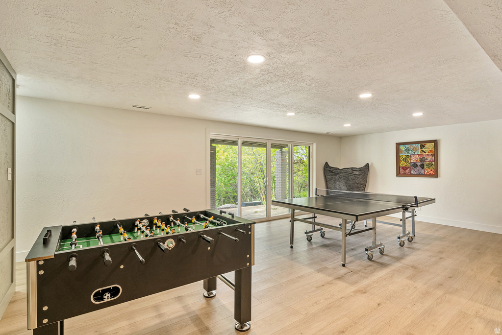 198 N OAKWOOD DR Layton, UT 84040