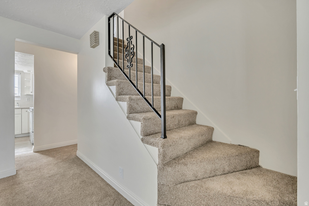 3166 S LINDEN Bountiful, UT 84010