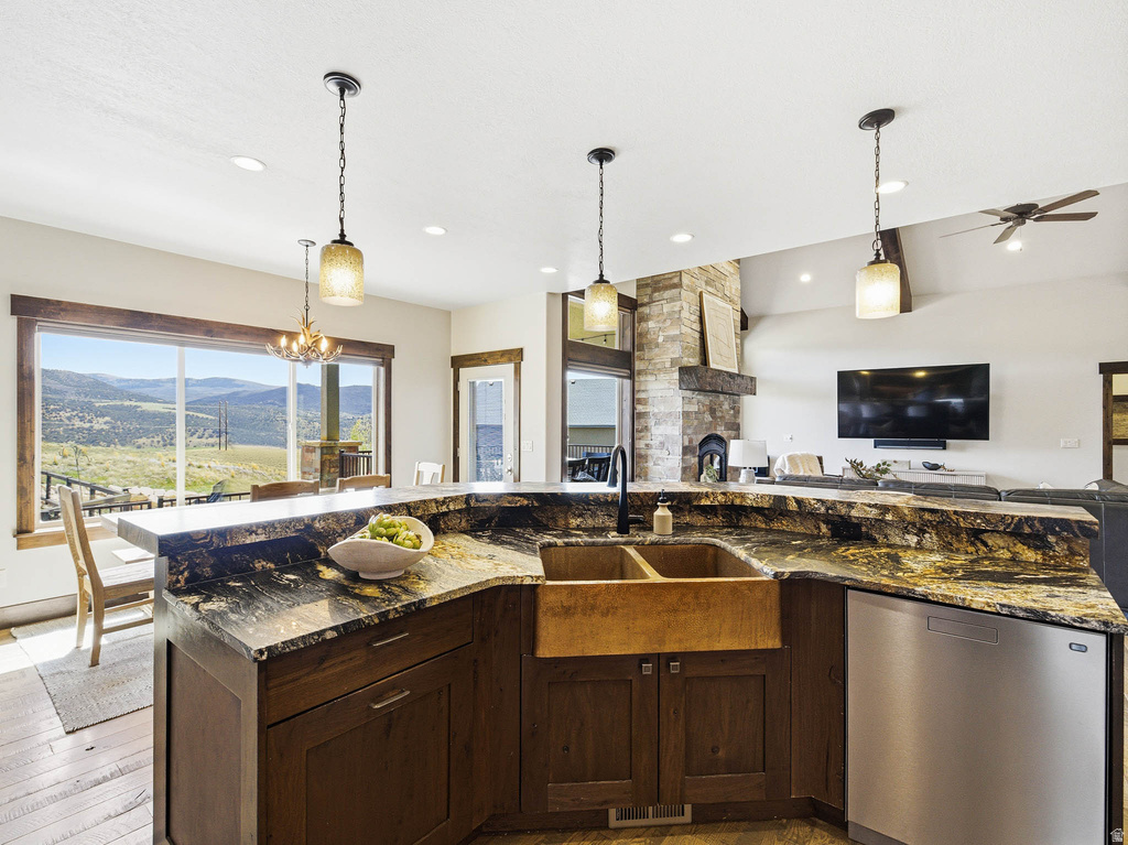 402 SHADOW HILL RD Wanship, UT 84017