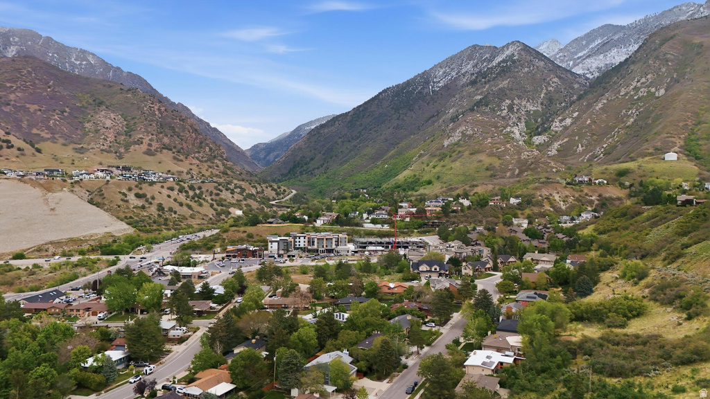 3589 E MACINTOSH LN Cottonwood Heights, UT 84121