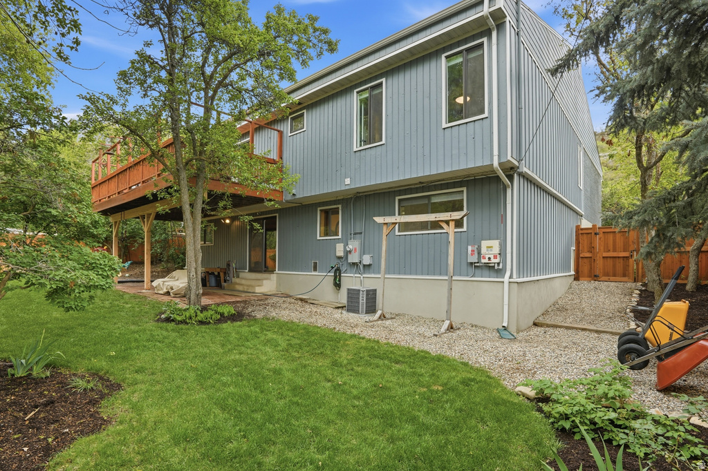 3589 E MACINTOSH LN Cottonwood Heights, UT 84121