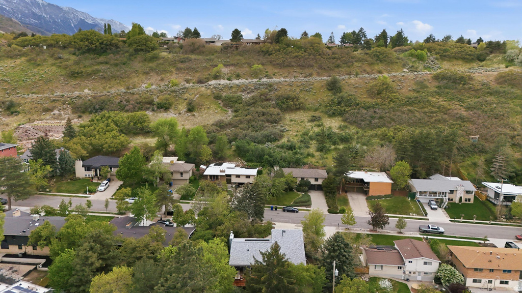 3589 E MACINTOSH LN Cottonwood Heights, UT 84121