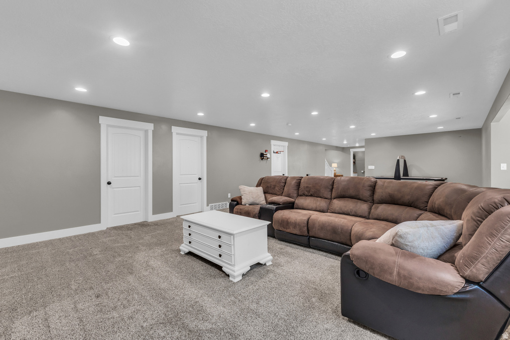 1092 E 250 S Tremonton, UT 84337