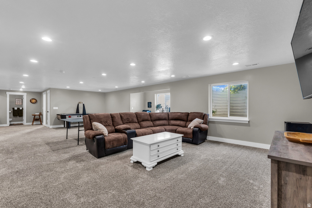 1092 E 250 S Tremonton, UT 84337