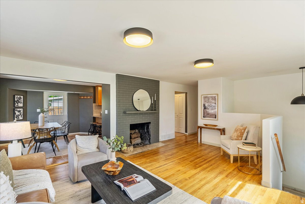 4657 S BROOKWOOD CIR Millcreek, UT 84117