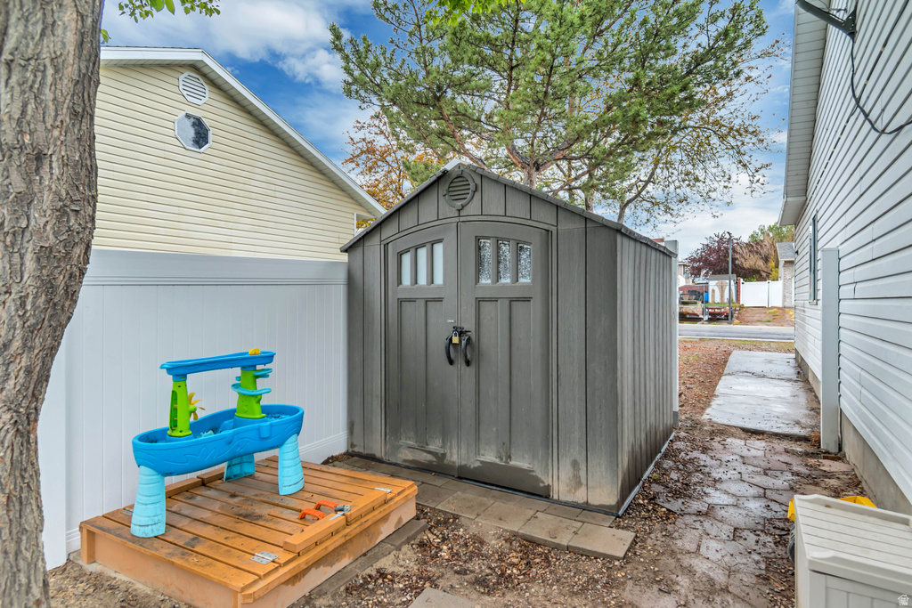 8337 S ETUDE DR West Jordan, UT 84088