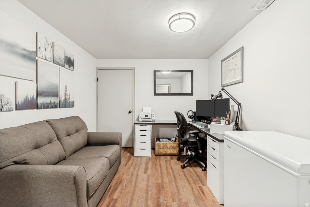8337 S ETUDE DR West Jordan, UT 84088