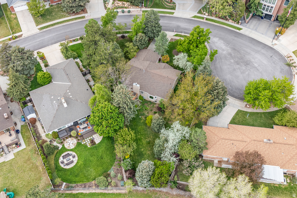 11831 S HIDDEN VALLEY CLUB DR Sandy, UT 84092