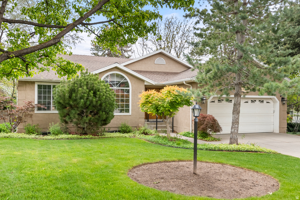 11831 S HIDDEN VALLEY CLUB DR Sandy, UT 84092