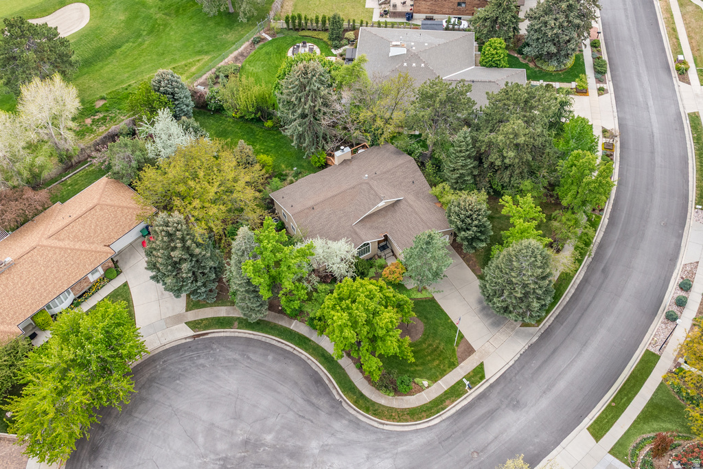 11831 S HIDDEN VALLEY CLUB DR Sandy, UT 84092