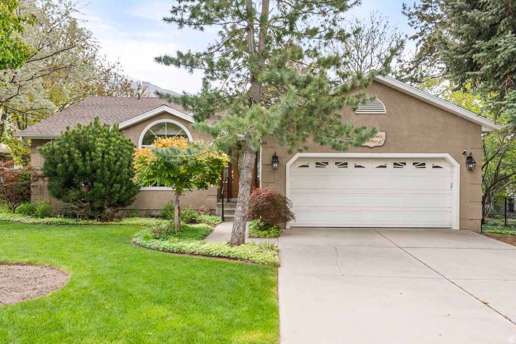11831 S HIDDEN VALLEY CLUB DR Sandy, UT 84092