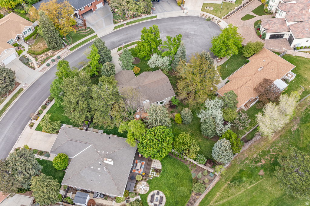 11831 S HIDDEN VALLEY CLUB DR Sandy, UT 84092