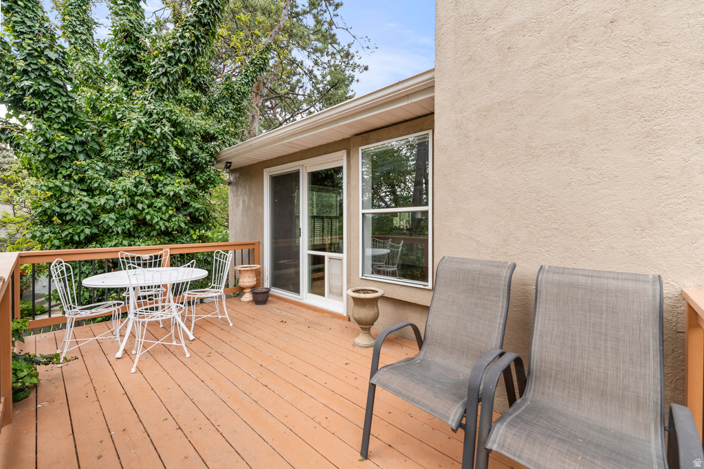 11831 S HIDDEN VALLEY CLUB DR Sandy, UT 84092