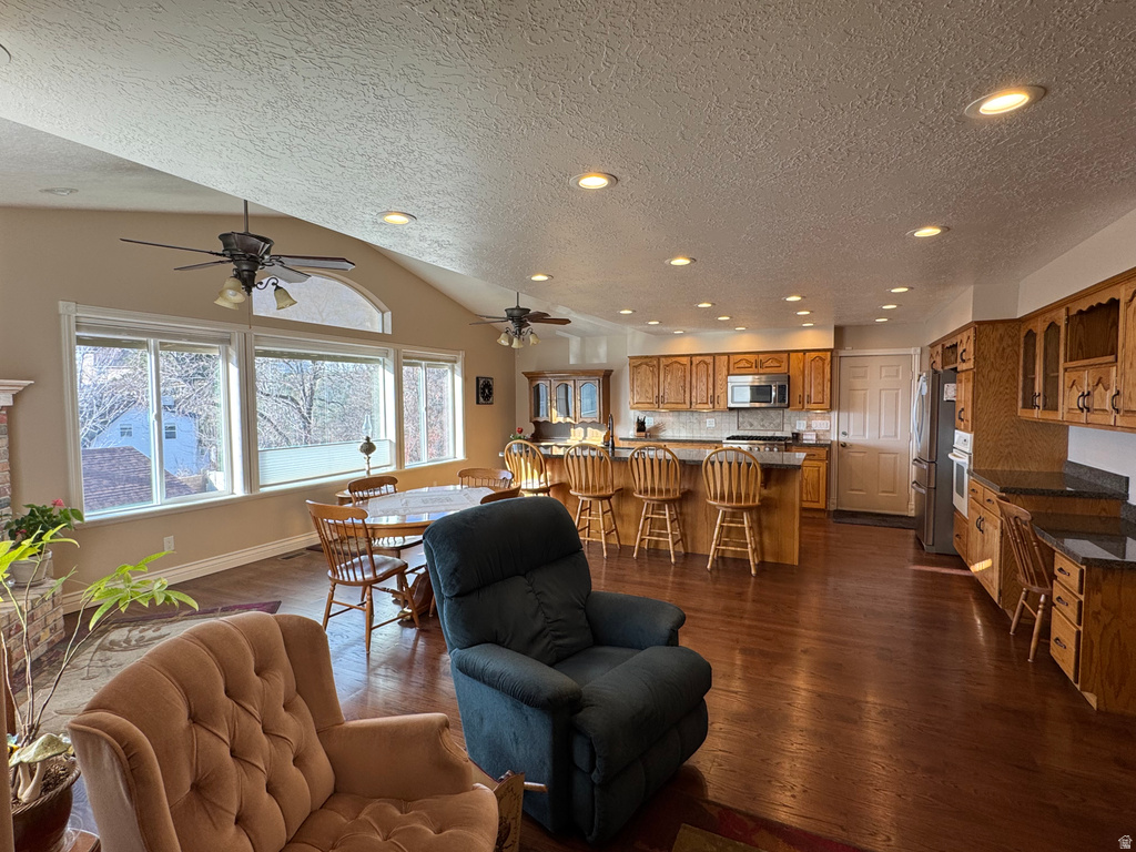 1959 N 150 E Centerville, UT 84014