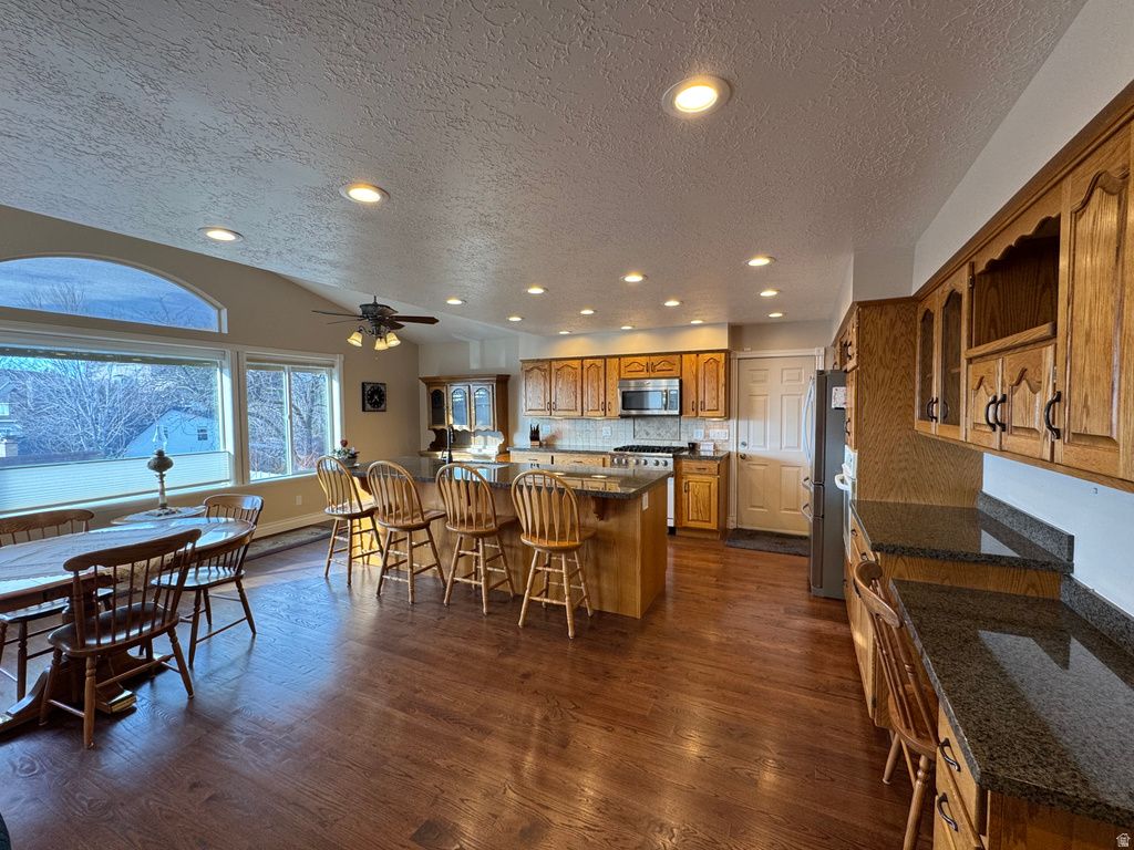 1959 N 150 E Centerville, UT 84014