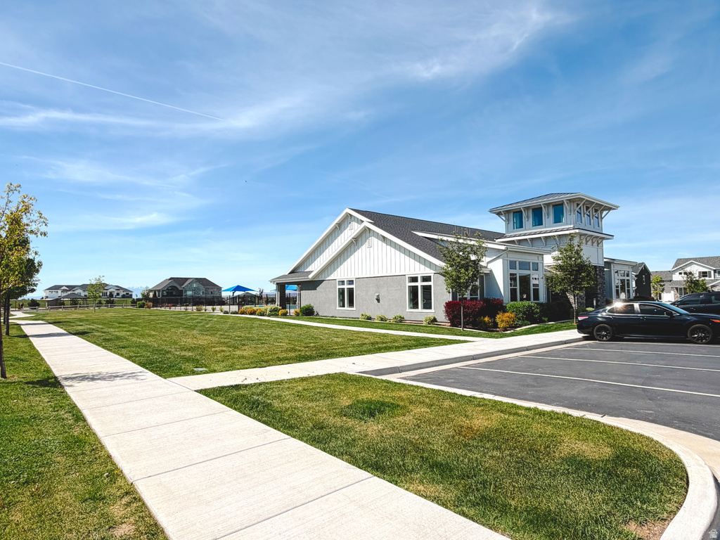 1512 W PARKVIEW DR Syracuse, UT 84075
