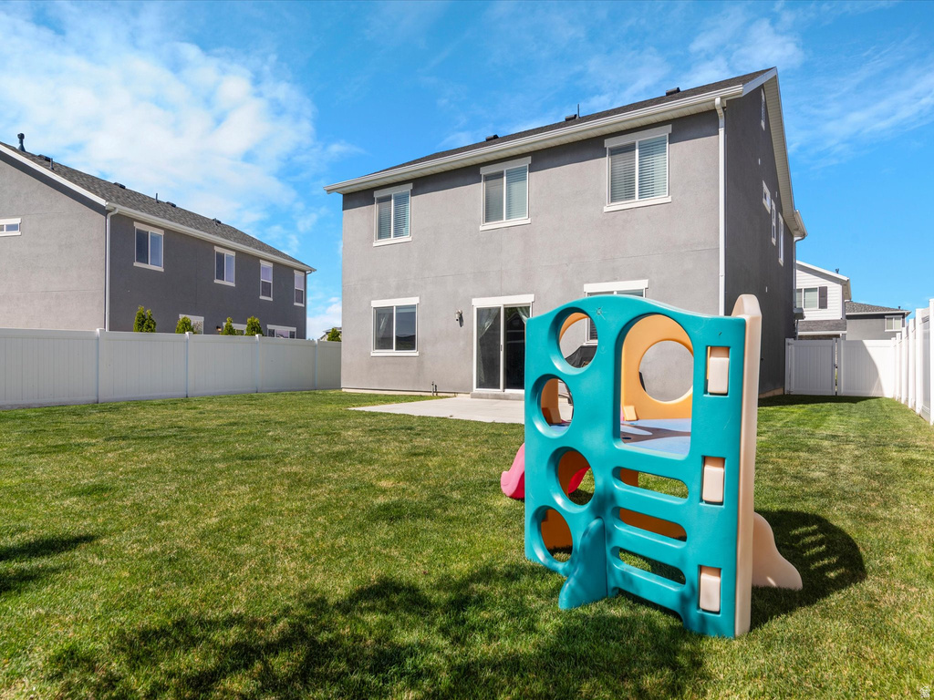 1512 W PARKVIEW DR Syracuse, UT 84075