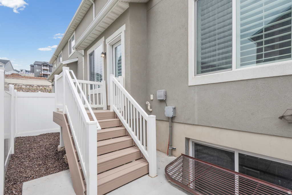 289 N EAGLEWOOD DR Saratoga Springs, UT 84045