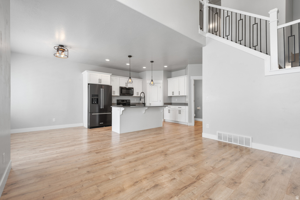 289 N EAGLEWOOD DR Saratoga Springs, UT 84045