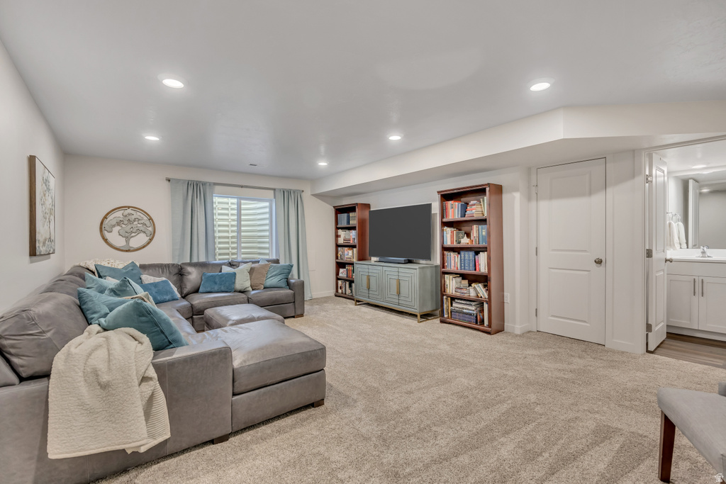 675 S MILLER AVE North Salt Lake, UT 84054