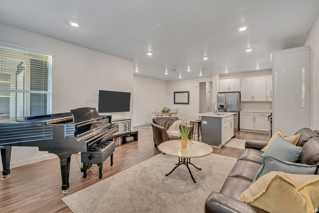 675 S MILLER AVE North Salt Lake, UT 84054