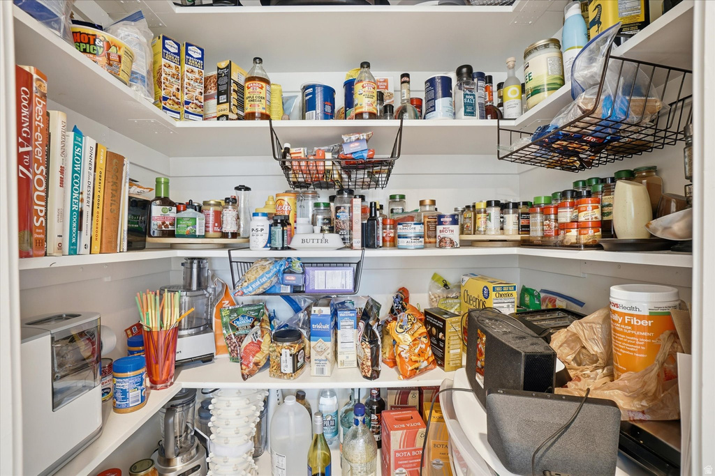 5488 W COPPER NEEDLE WAY South Jordan, UT 84009