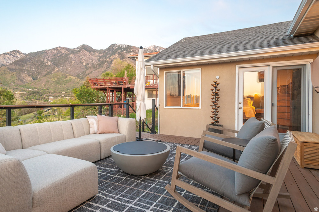 10721 S DIMPLE DELL DR Sandy, UT 84092